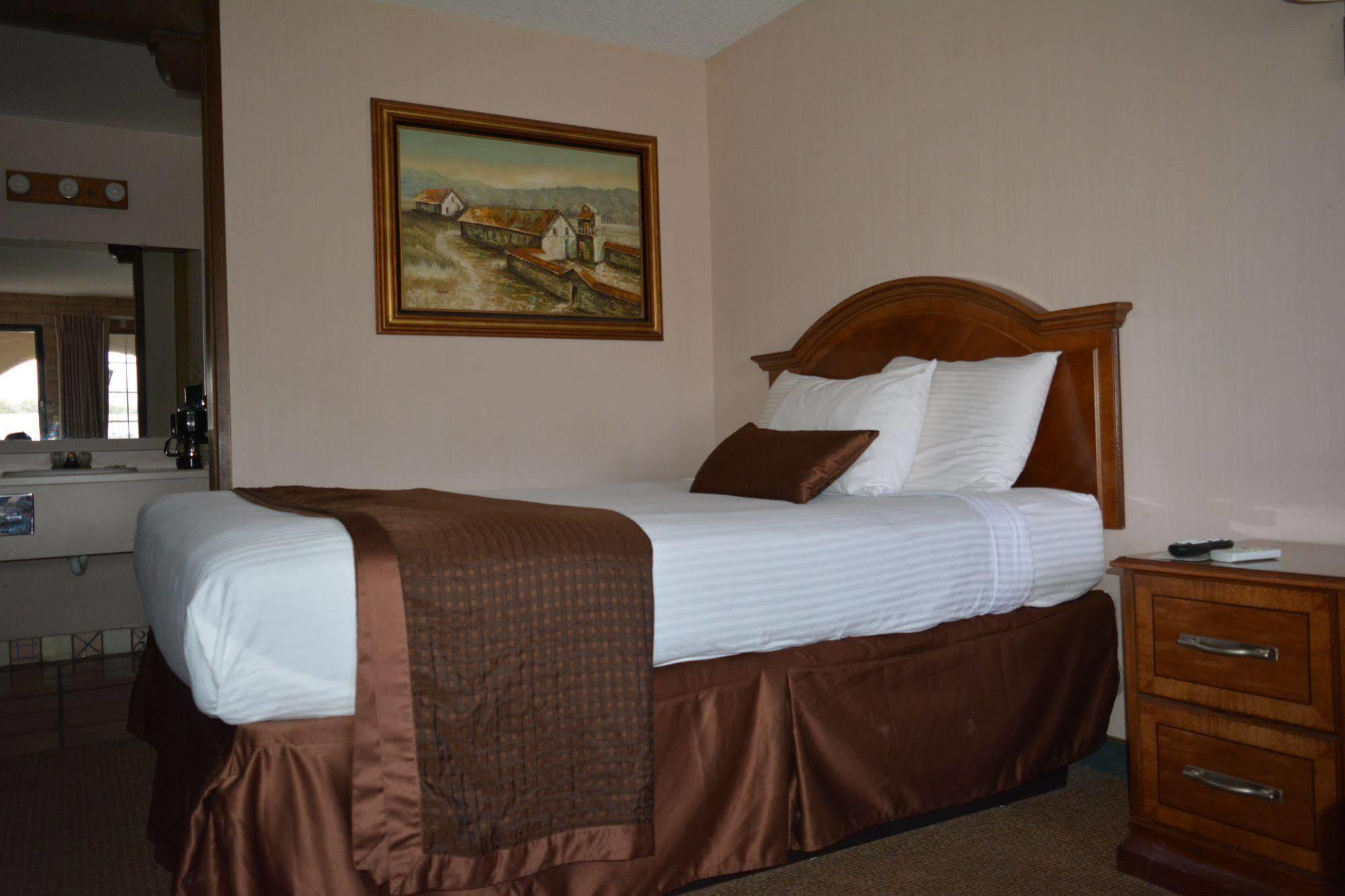 Eldorado Inn เบเกอร์ซิตี้ ภายนอก รูปภาพ