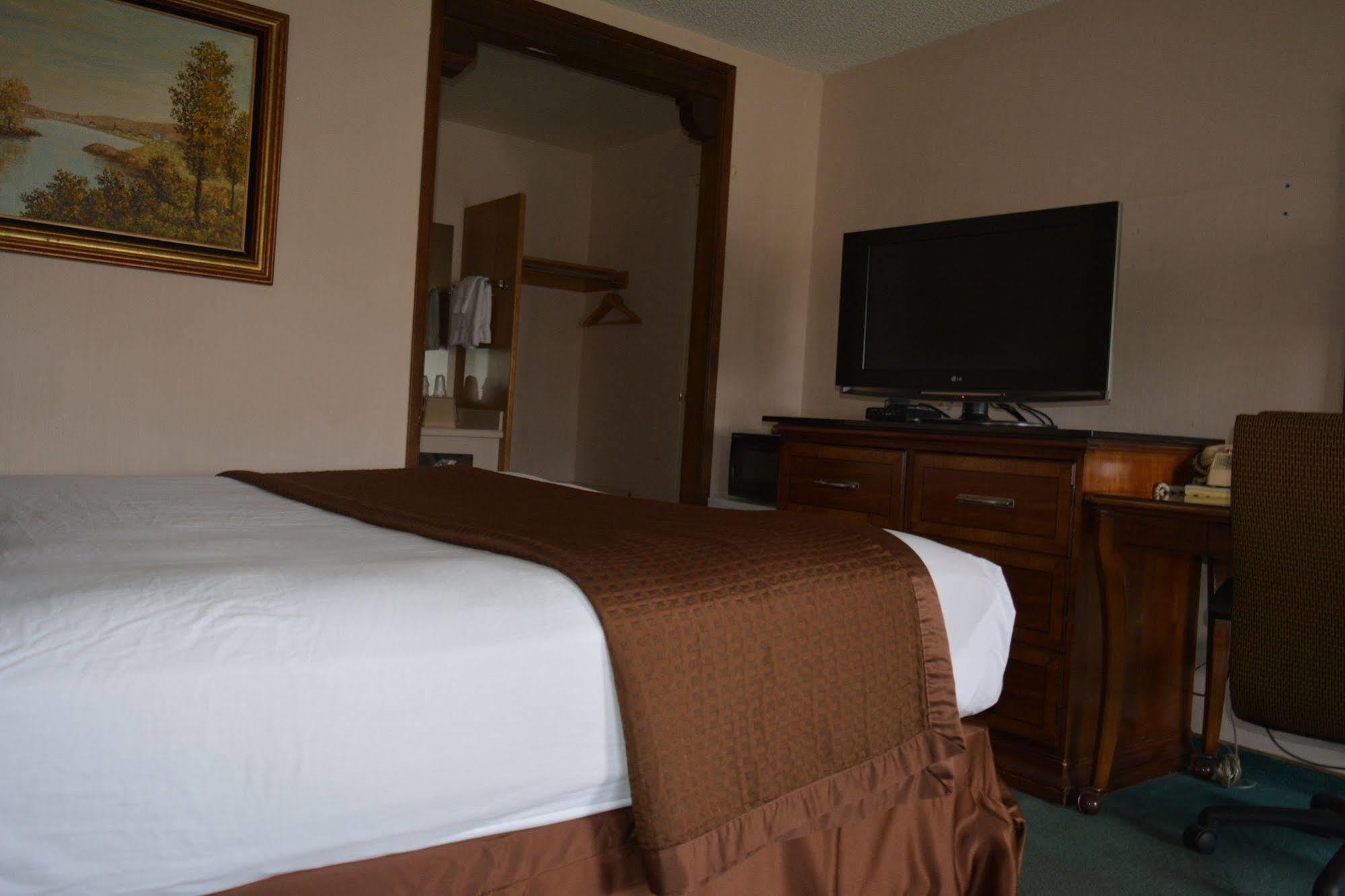 Eldorado Inn เบเกอร์ซิตี้ ภายนอก รูปภาพ